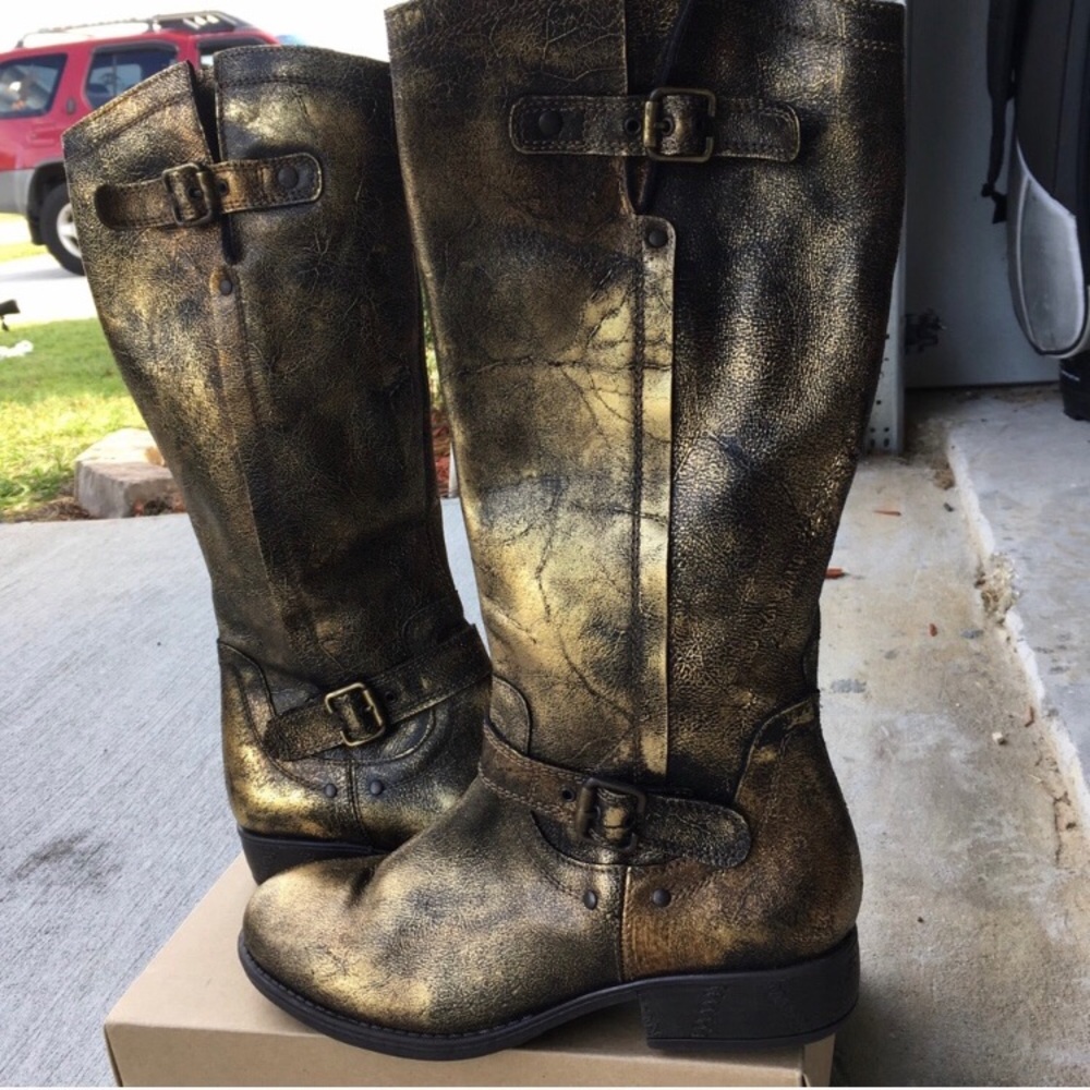 Eric Michael Laguna gold metallic boots